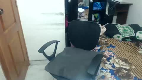 Snapshot of siblley chatting on February 12, 2025, 7:13 pm sara online show from February 12, 2025, 7:13 pm