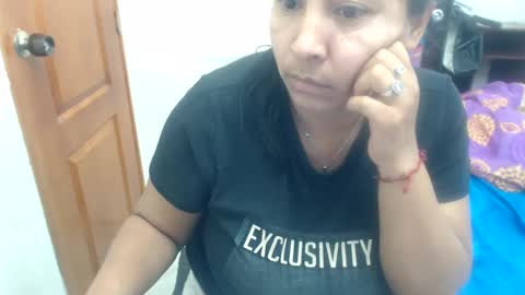 Snapshot of siblley chatting on February 27, 2025, 6:42 pm sara online show from February 27, 2025, 6:42 pm