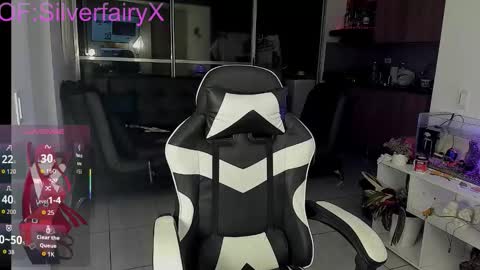 Snapshot of sickfairyx chatting on September 28, 2025, 12:27 am Mich online show from September 28, 2025, 12:27 am