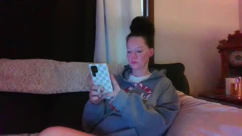 Snapshot of sidneyraee chatting on April 30, 2026, 11:20 pm Mrs. St. Patrickk online show from April 30, 2026, 11:20 pm