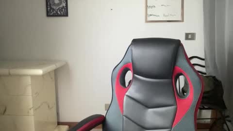 sidvicious23cm online show from March 19, 2026, 5:17 pm