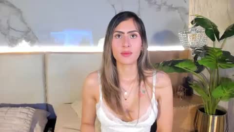 Snapshot of sienna_belluccii chatting on August 2, 2026, 1:31 pm sienna belluccii online show from August 2, 2026, 1:31 pm