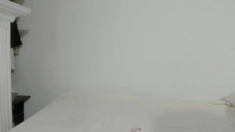 Snapshot of sienna_glow chatting on June 3, 2026, 11:46 am sienna_glow online show from June 3, 2026, 11:46 am