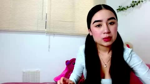 Snapshot of sienna_lorens chatting on February 12, 2026, 2:23 pm Amber online show from February 12, 2026, 2:23 pm