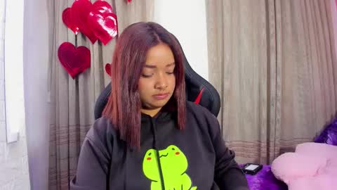 sienna_lux01 online show from February 22, 2026, 2:04 pm