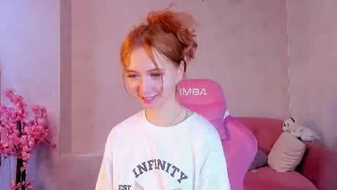 Snapshot of sienna_nyx chatting on June 25, 2026, 9:14 am Sienna online show from June 25, 2026, 9:14 am