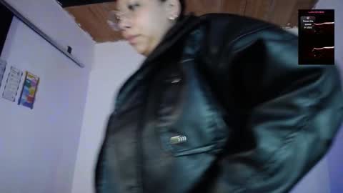 Snapshot of sienna_rose_pym chatting on February 14, 2026, 12:13 pm Sienna online show from February 14, 2026, 12:13 pm