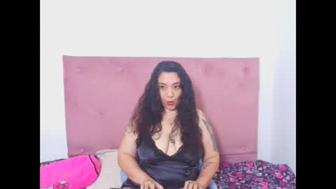 Sienna online show from April 5, 2026, 1:14 am