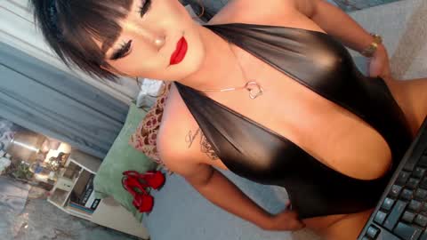 Sierrafina online show from April 8, 2026, 5:40 am