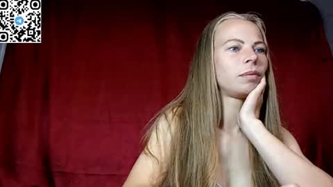 JULIANA online show from July 8, 2026, 8:35 pm