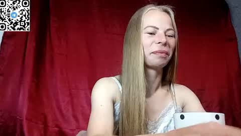 JULIANA online show from July 10, 2026, 8:55 pm
