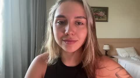 You fav Miss Si online show from April 10, 2026, 5:23 am