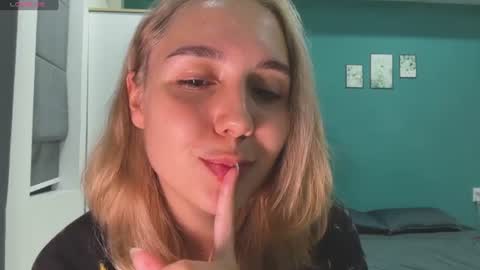 Snapshot of silicia_lu chatting on June 25, 2026, 2:21 pm You fav Miss Si online show from June 25, 2026, 2:21 pm