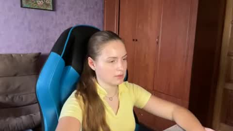 Snapshot of silksinner_ chatting on July 1, 2026, 11:12 am Erica online show from July 1, 2026, 11:12 am