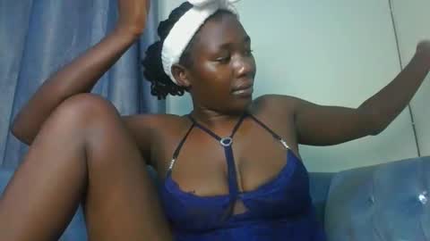Snapshot of silky_aura chatting on May 31, 2026, 7:59 pm Memoo online show from May 31, 2026, 7:59 pm