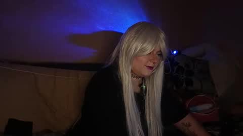 silkyscent online show from September 16, 2025, 3:35 pm