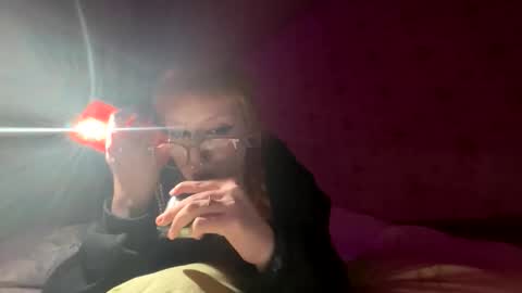 Mia online show from February 9, 2026, 9:52 pm