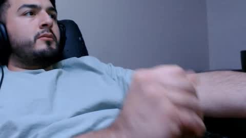 Snapshot of silva1018 chatting on February 16, 2026, 5:47 am Alvaro online show from February 16, 2026, 5:47 am