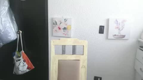 Snapshot of silvanaroberts_ chatting on February 25, 2026, 6:28 pm Rouse online show from February 25, 2026, 6:28 pm