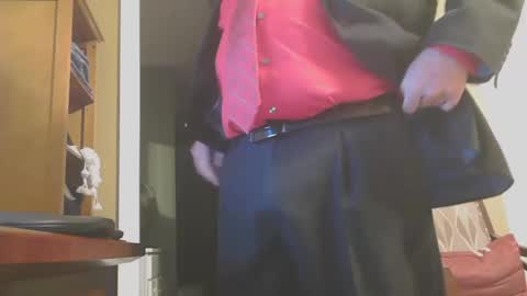 Snapshot of silverdaddy_1955 chatting on October 12, 2025, 10:36 am Daddy Bear online show from October 12, 2025, 10:36 am