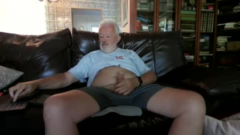 Daddy Bear online show from May 21, 2026, 11:50 am
