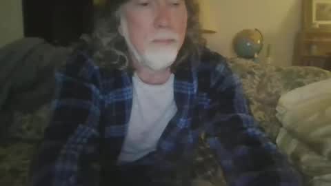 silverfunfox online show from March 5, 2026, 11:01 pm