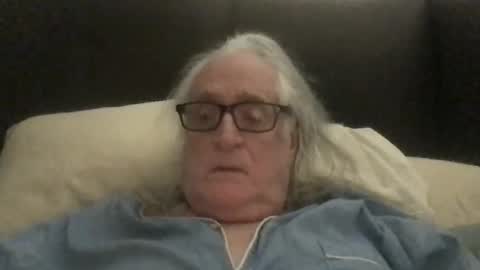 Liam online show from September 19, 2025, 7:21 am