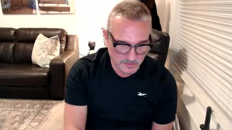 silveroli187 online show from September 29, 2025, 4:01 pm