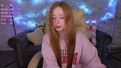 Snapshot of silverrmoon chatting on February 5, 2025, 1:37 am Kristina Kris online show from February 5, 2025, 1:37 am