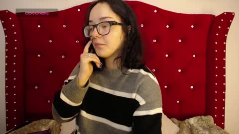 silvia_ls online show from December 19, 2024, 1:18 am