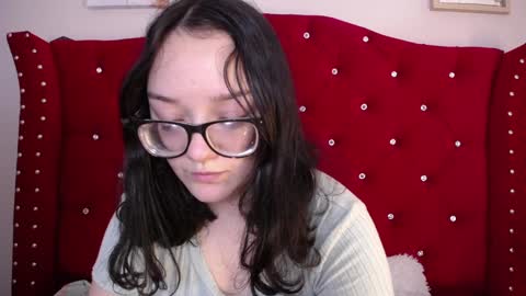 silvia_ls online show from February 18, 2025, 12:48 am