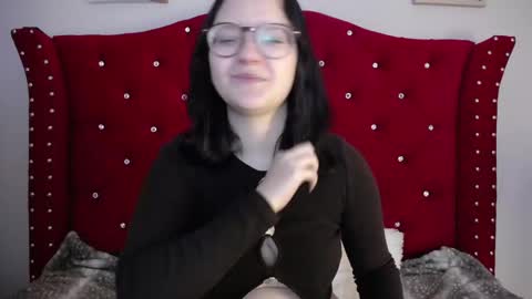 silvia_ls online show from February 26, 2025, 9:37 pm