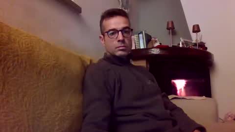 Snapshot of simmeturbate chatting on January 6, 2025, 6:36 am Italiandaddyitalydickassbottomassholecomshowmasturbatenudeboyitalyatleticcutemuscolarhardcockdickboy online show from January 6, 2025, 6:36 am