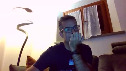 Snapshot of simmeturbate chatting on September 15, 2025, 9:15 pm Italiandaddyitalydickassbottomassholecomshowmasturbatenudeboyitalyatleticcutemuscolarhardcockdickboy online show from September 15, 2025, 9:15 pm