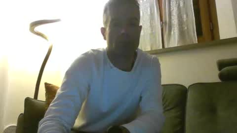 Snapshot of simmeturbate chatting on October 12, 2025, 9:25 pm Italiandaddyitalydickassbottomassholecomshowmasturbatenudeboyitalyatleticcutemuscolarhardcockdickboy online show from October 12, 2025, 9:25 pm