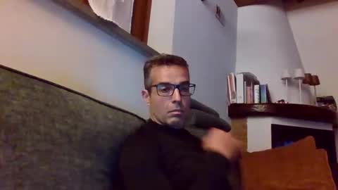 Snapshot of simmeturbate chatting on May 13, 2026, 9:44 pm Italiandaddyitalydickassbottomassholecomshowmasturbatenudeboyitalyatleticcutemuscolarhardcockdickboy online show from May 13, 2026, 9:44 pm