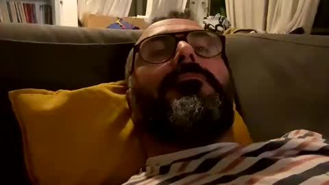 Snapshot of simon_bb chatting on February 21, 2026, 7:04 pm Si online show from February 21, 2026, 7:04 pm