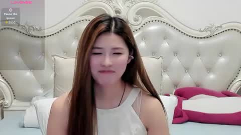 simonastephanie online show from July 30, 2026, 5:45 pm