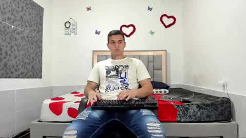 SIMON KELER online show from October 8, 2025, 11:52 am