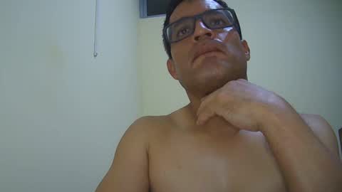 Snapshot of simpatico977 chatting on November 18, 2025, 5:01 am Denis online show from November 18, 2025, 5:01 am