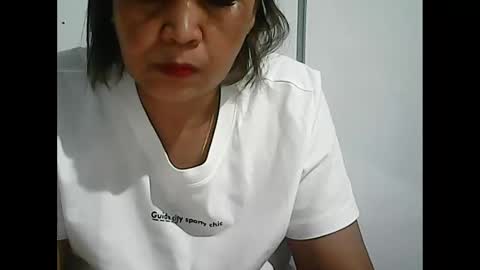 Snapshot of simplecity45 chatting on April 8, 2026, 11:21 am Carolyn online show from April 8, 2026, 11:21 am