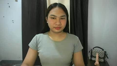 Snapshot of simply_francine chatting on June 29, 2026, 12:05 pm simply francine online show from June 29, 2026, 12:05 pm