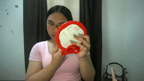Snapshot of simply_francine chatting on July 7, 2026, 8:51 am simply francine online show from July 7, 2026, 8:51 am