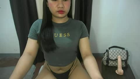 Snapshot of simply_francine chatting on July 8, 2026, 12:09 pm simply francine online show from July 8, 2026, 12:09 pm