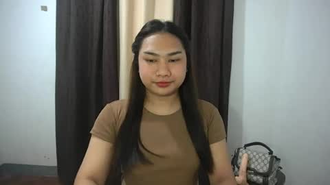 Snapshot of simply_francine chatting on July 17, 2026, 2:34 pm simply francine online show from July 17, 2026, 2:34 pm