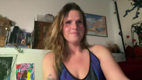 Snapshot of sinderleeisagoodgirl chatting on April 11, 2026, 5:56 am sinderleeisagoodgirl online show from April 11, 2026, 5:56 am