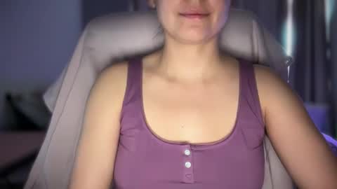 Sindra online show from October 20, 2025, 5:57 pm