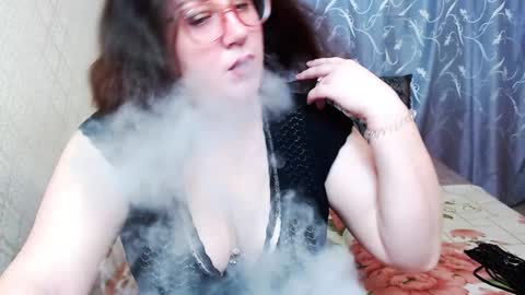 Angela online show from December 4, 2024, 6:22 am