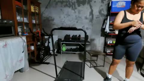 sinfullwife6969 online show from April 18, 2026, 11:14 am