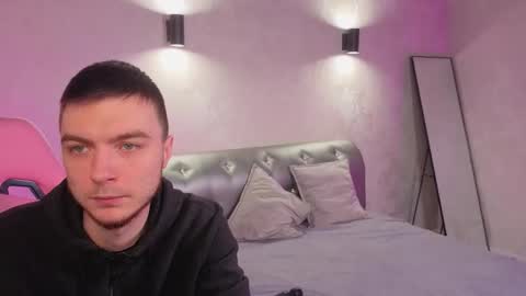 Oscar Beatrice online show from January 14, 2026, 8:53 am